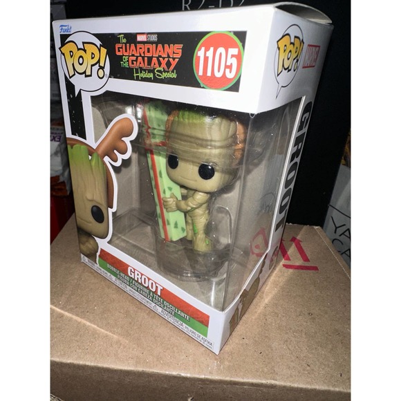 Funko Pop! Guardian of the Galaxy - Groot [Christmas Special] - Picture 9 of 14